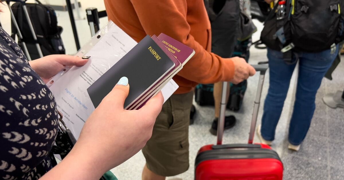 Las últimas normas sobre tarjetas de embarque de TUI, easyJet, Ryanair y Jet2 ante el auge de los viajes familiares al extranjero