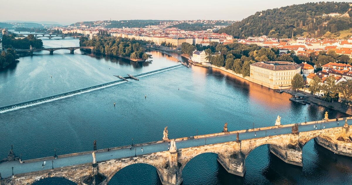 Le 5 migliori città europee per una vacanza in famiglia questo autunno: tutte più economiche di Londra