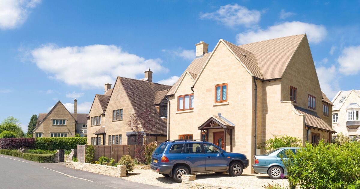 Breaking driveway rule 'could cost £100 and invalidate insurance'