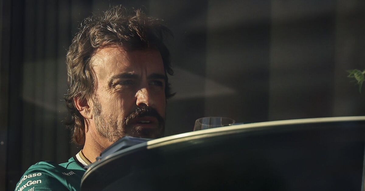 Fernando Alonso si ritira dalla sessione del GP d'Ungheria mentre l'Aston Martin rilascia una dichiarazione