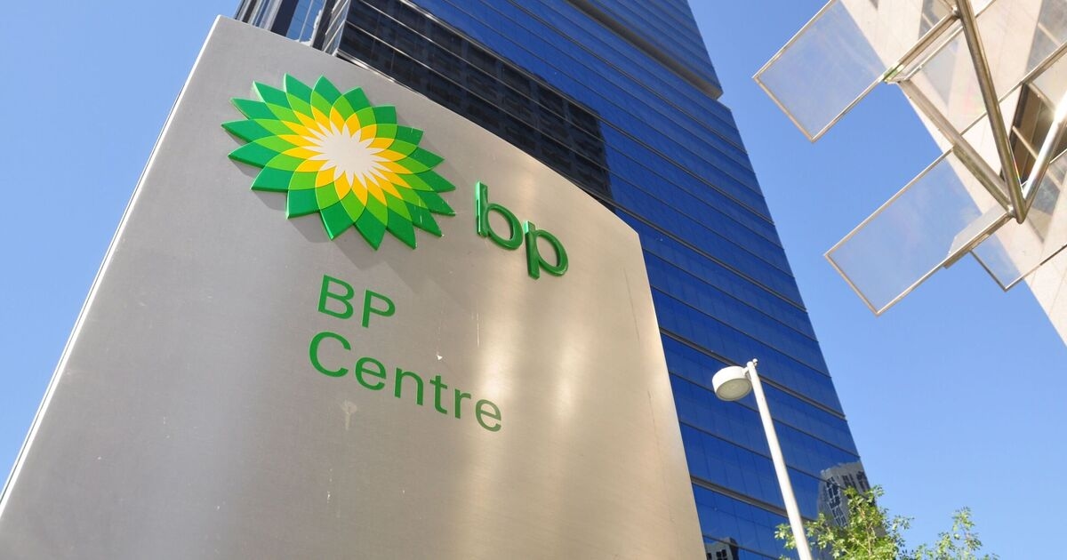 BP reduz gastos líquidos zero em quase £ 4 bilhões em foco renovado em petróleo e gás