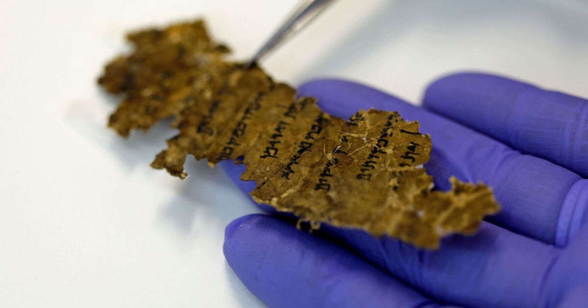 Dead Sea Scroll breakthrough as scientists find proof behind ancient manuscripts