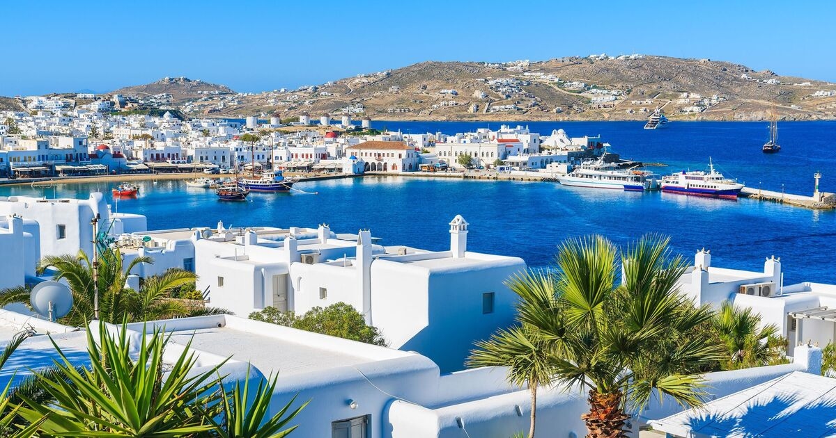 Crisis in Greece as tourists from Turkey abandon Mykonos