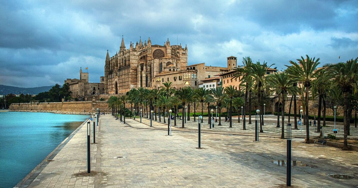I’m a Brit in Majorca - rise in price of food at restaurants has made island unaffordable