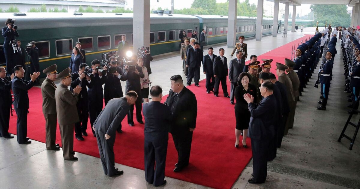 Por dentro do 'palácio blindado sobre rodas' de Kim Jong-un enquanto o ditador norte-coreano avança sobre a China