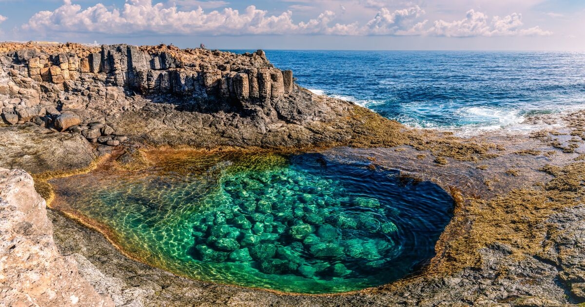 A piscina mágica da ilha que só aparece por duas horas e depois desaparece