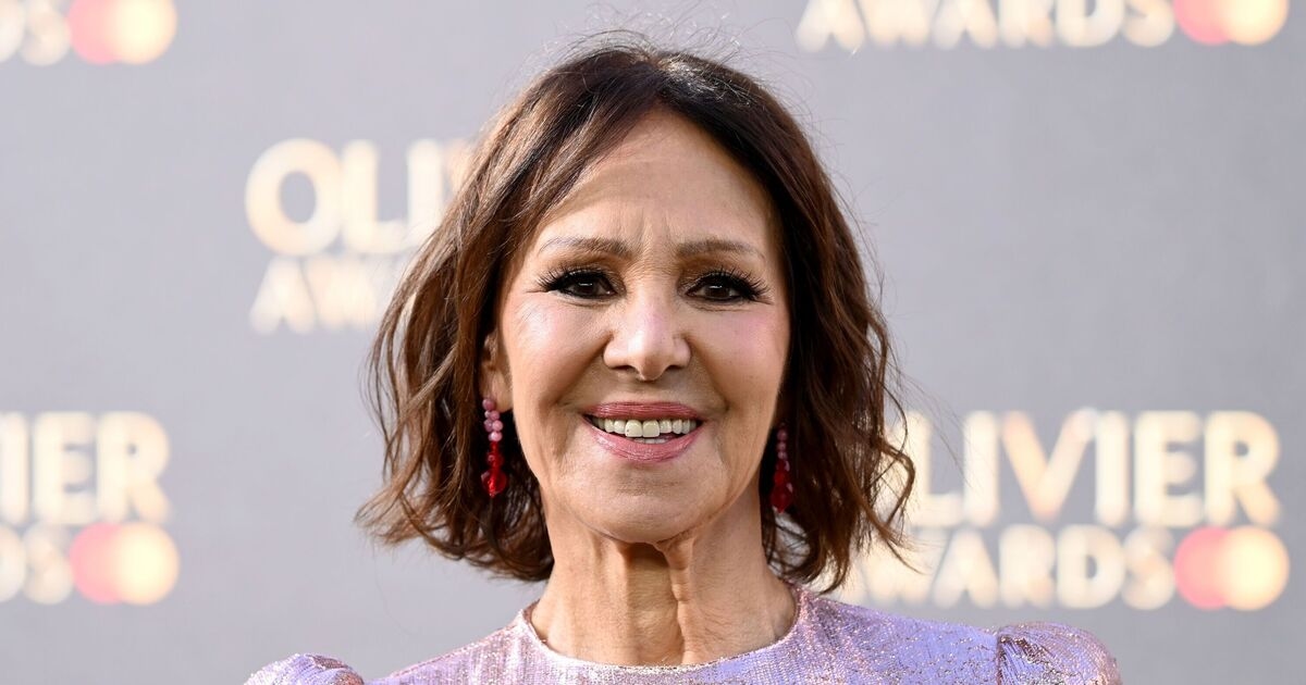 Arlene Phillips, 81 anni, di Strictly Come Dancing della BBC, condivide il segreto di una sola parola per un look senza tempo