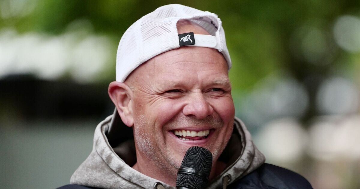 Tom Kerridge, Channel 4 programında 8 kelimelik bir kararla Simon Rimmer'a sert bir darbe indirdi