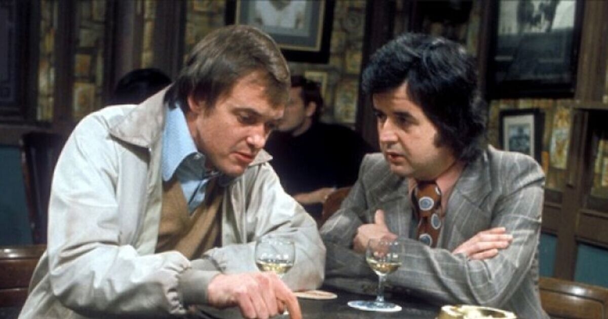 Dentro de Likely Lads James Bolam y Rodney Bewes 'se pelean' mientras la estrella habla