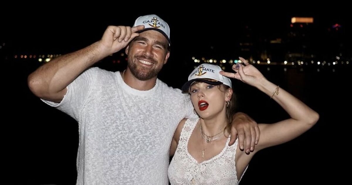 Travis Kelce und Taylor Swift gehen mit 13 romantischen Sommerfotos offiziell auf Instagram