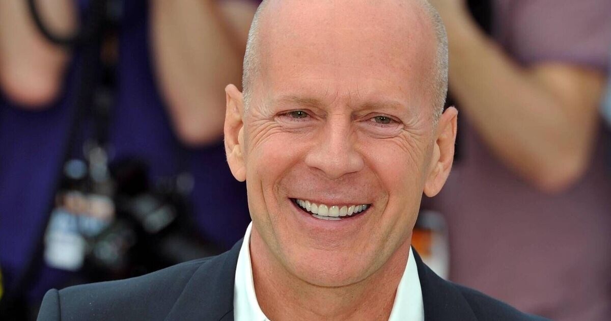 Bruce Willis'in eşi Emma, ​​kocasının kendisini şaşkına çeviren bunama belirtisini açıkladı