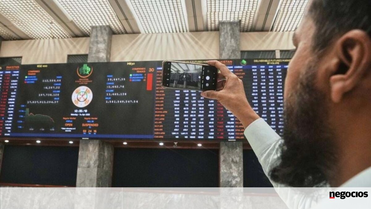 Un possibile attacco degli Stati Uniti all'Iran fa salire il dollaro