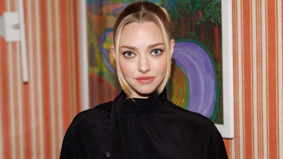 Quer looks com tênis mais modernos? Experimente esta dica de US$ 7 que copiei da Amanda Seyfried