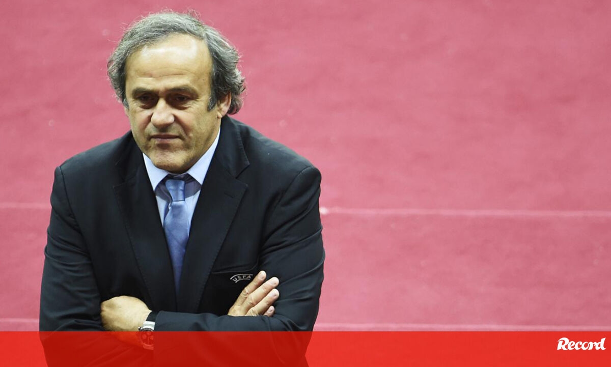 <![CDATA[ Michel Platini celebra o 70.º aniversário após década "roubada" ]]>