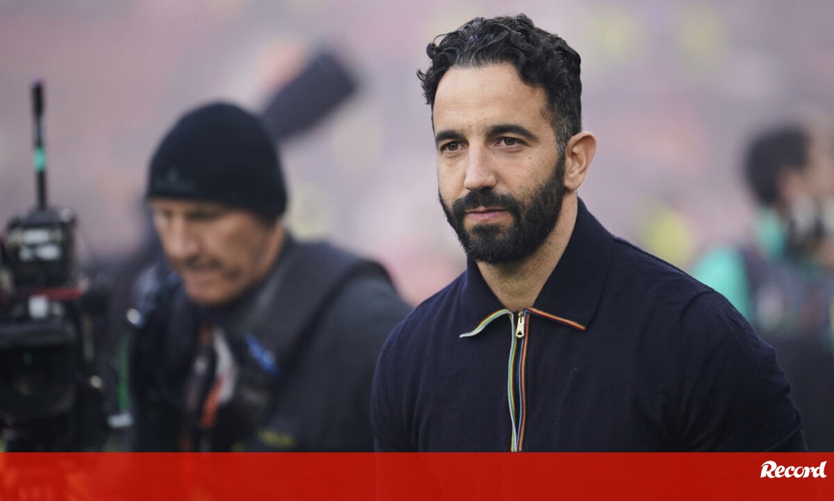 <![CDATA[ Ruben Amorim tem este sábado o primeiro teste ao novo Manchester United ]]>