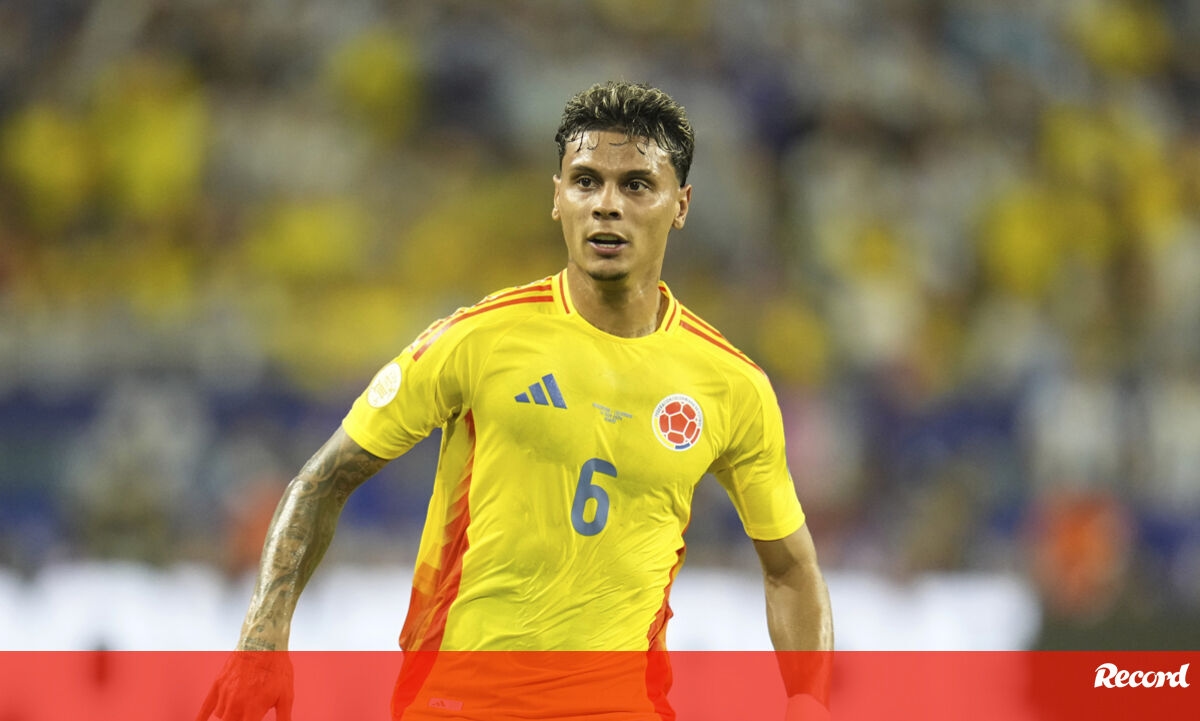 <![CDATA[ Benfica otimista por Richard Ríos: Rui Costa seduz médio a rumar à Luz ]]>