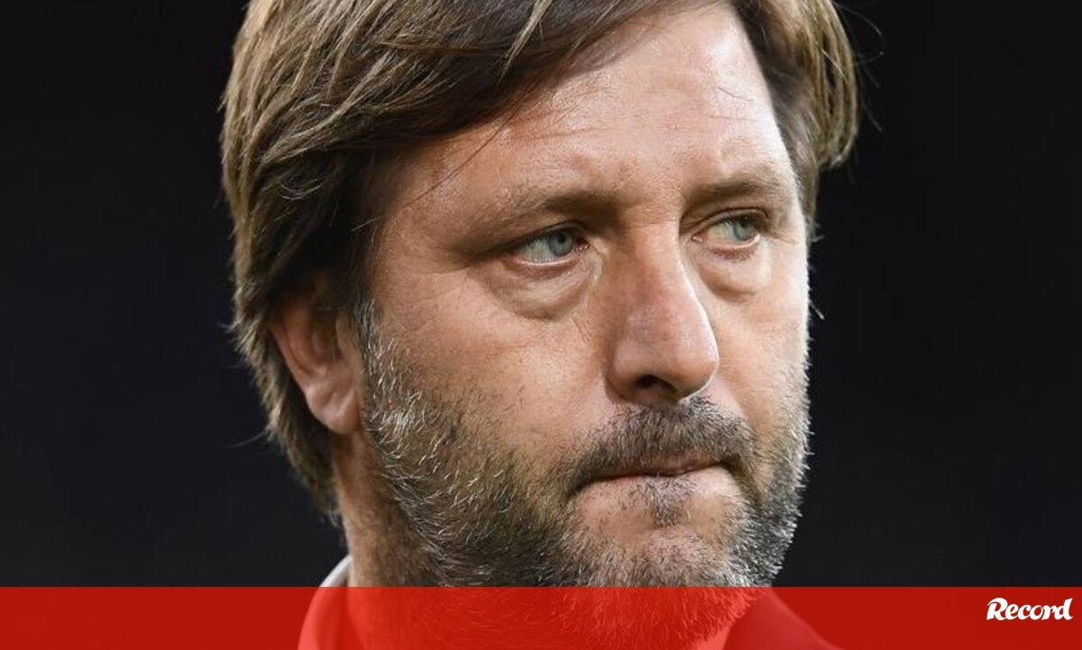 <![CDATA[ Pedro Martins: «Já tive propostas de Portugal, mas não era o timming certo» ]]>