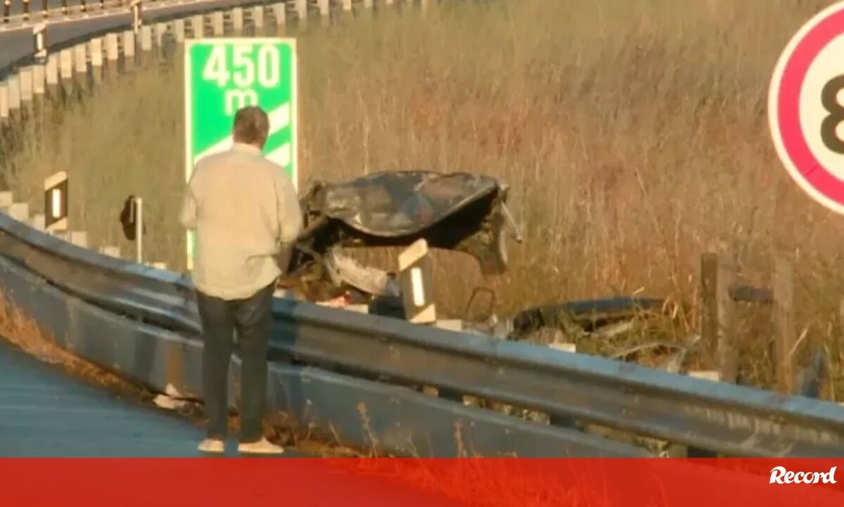 <![CDATA[ Colisão faz seis mortos em Castro Verde: IP2 cortado ao km 387 ]]>