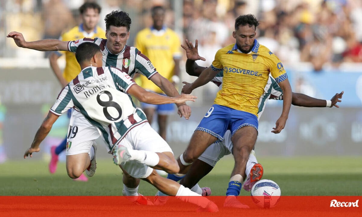 <![CDATA[ Rafik Guitane tem mercado em Espanha ]]>