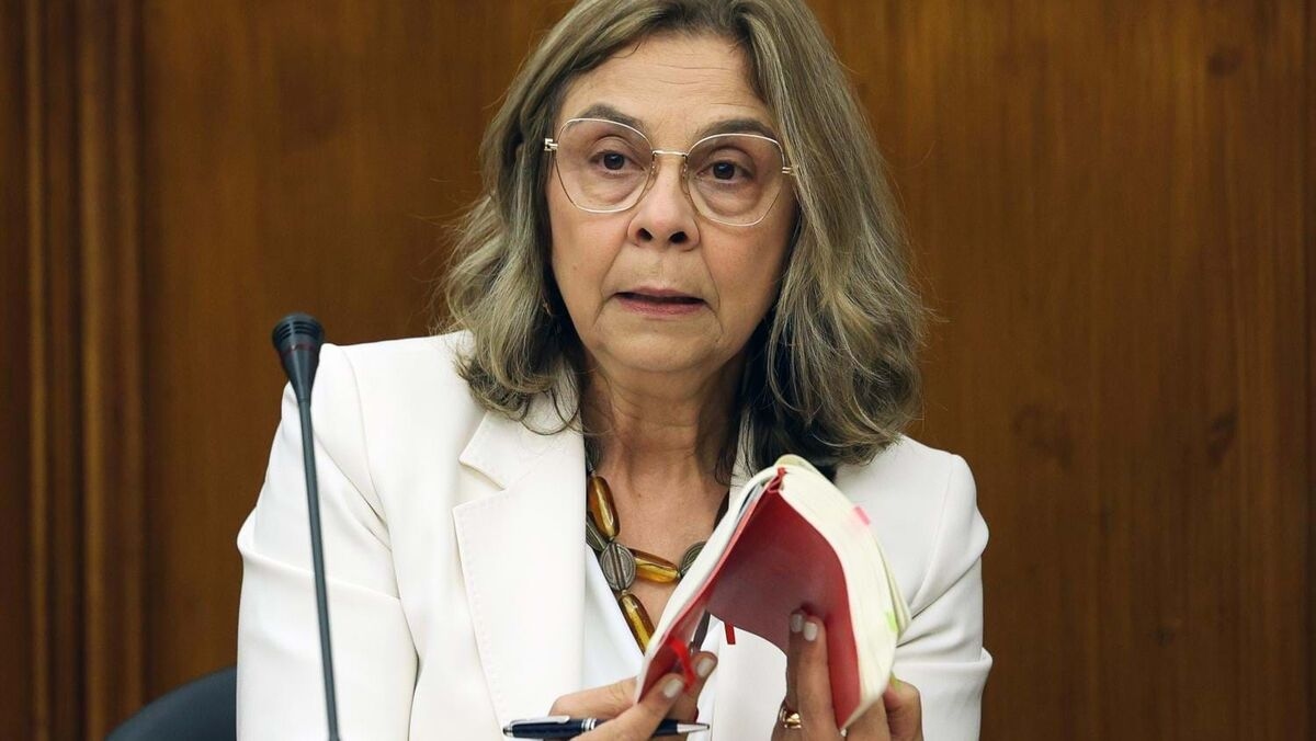 <![CDATA[ Caos na saúde é resultado do "enfraquecimento do SNS", acusam médicos e enfermeiros ]]>