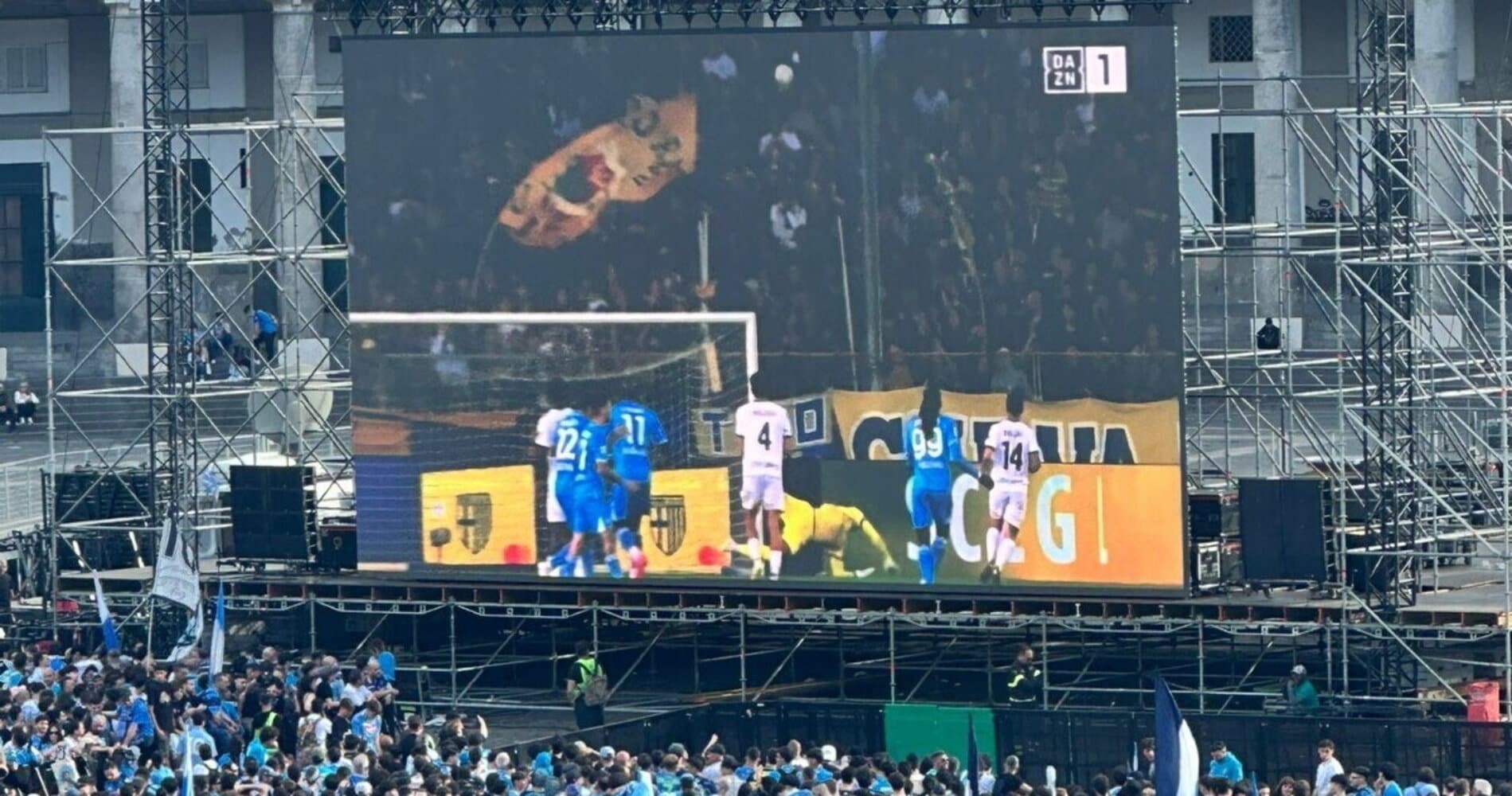 Dazn, Scudetto gecesi Napoli'nin kalbini aydınlattı