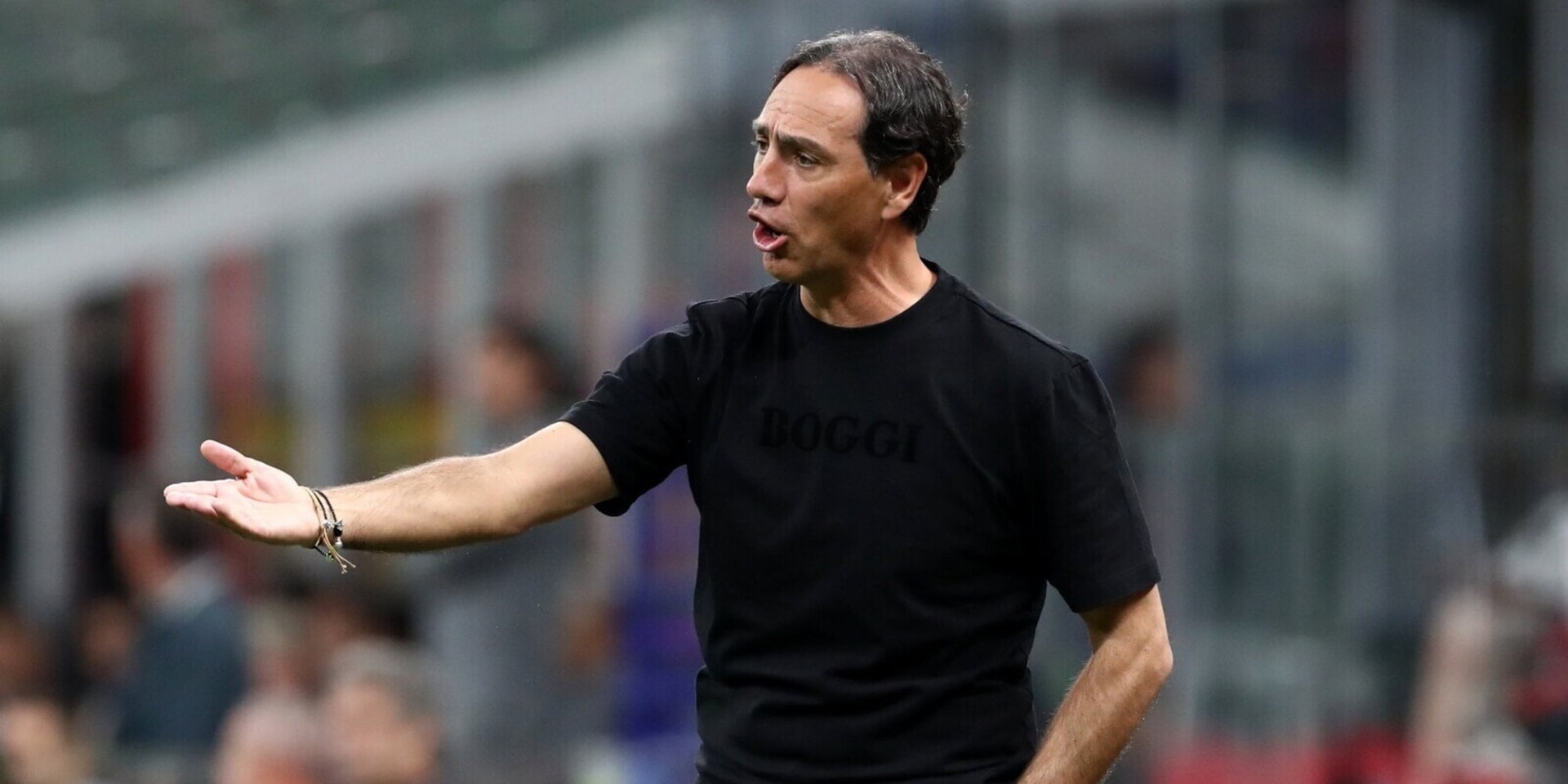 <p>Nesta, words from Milan: "Starting again from the men. When San Siro thunders, something is wrong"</p>