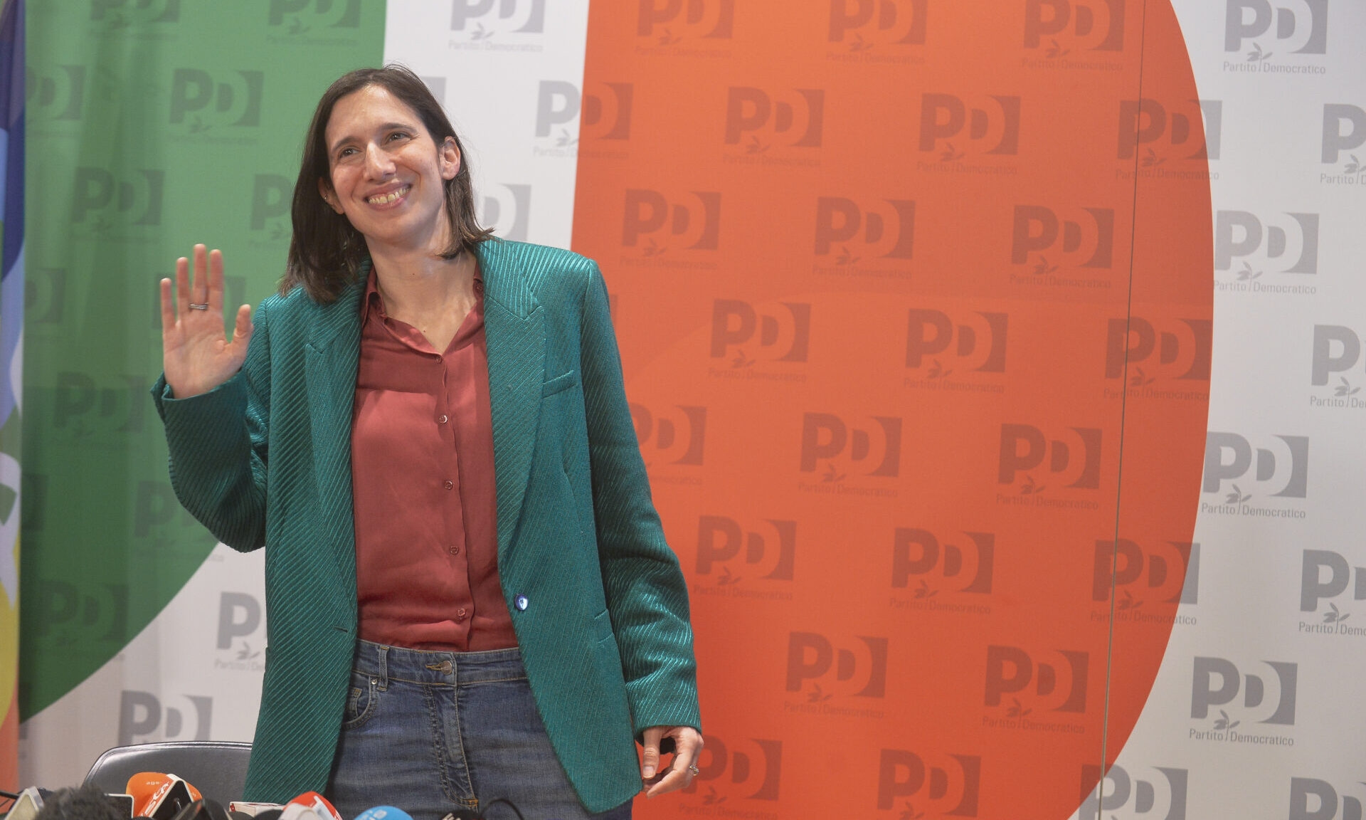 De Democratische Partij sterft in de zomer: hervormers in beroering, Schlein onder vuur