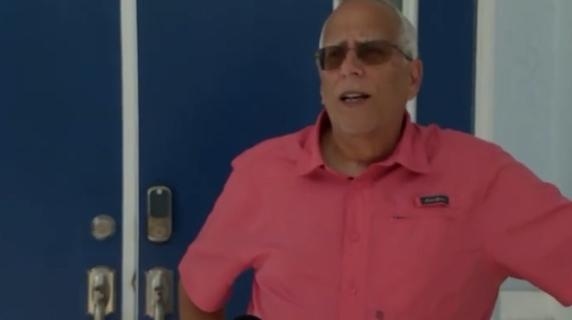 El hermano de León XIV: «Cuando éramos pequeños le dije: un día serás Papa»