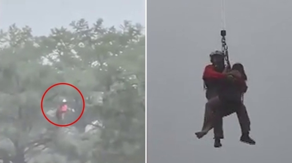 Texas: Una mujer se salva de una inundación trepando a un árbol