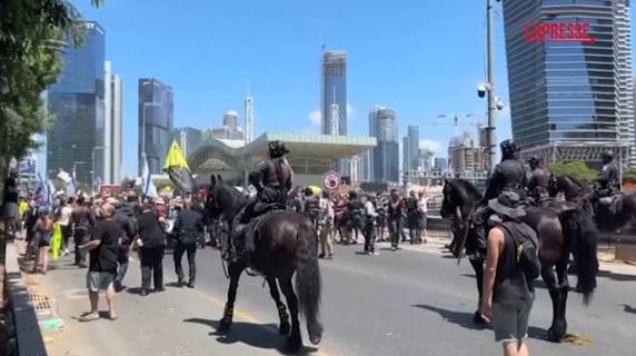 General strike in Israel: protests, arrests, and roadblocks