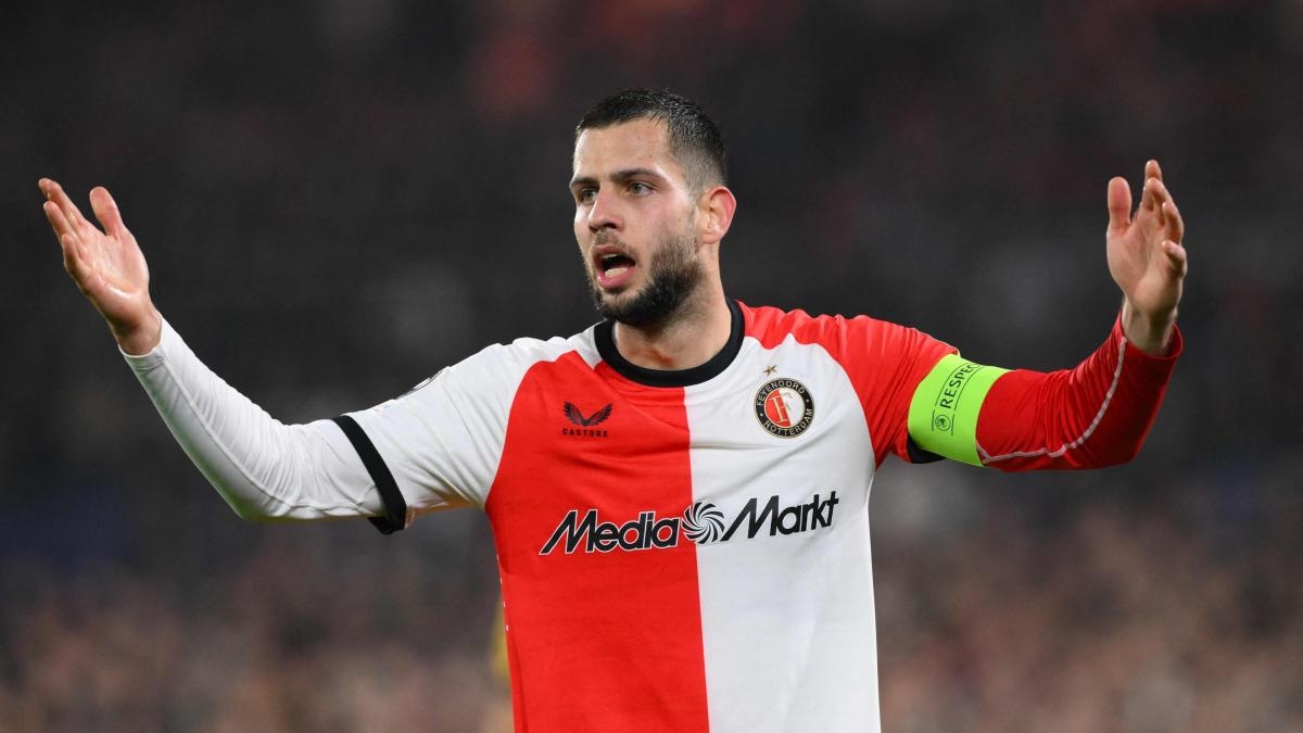 Inter, chi arriva in difesa? Su Leoni c'è anche il Liverpool, avanza De Winter, spunta Hancko