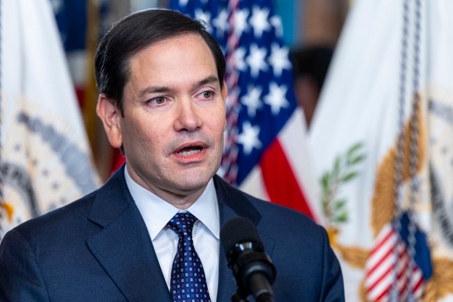 Estados Unidos responde a la designación de AfD como organización extremista. Rubio pide la revocación de la decisión