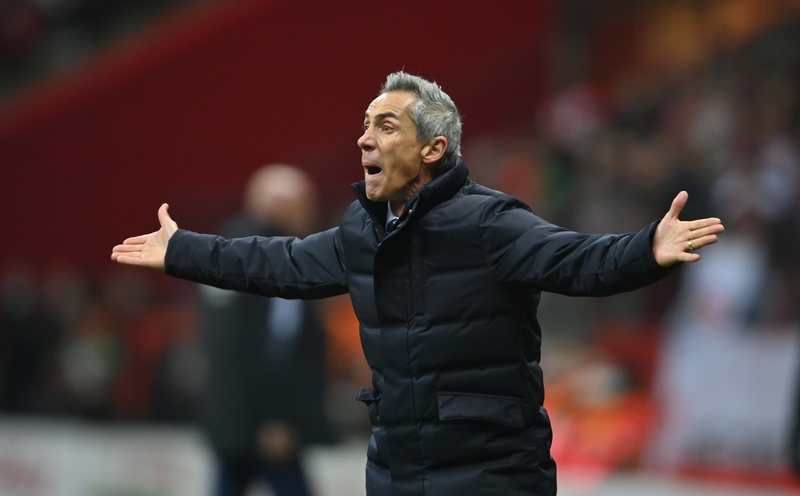Maldito en Polonia, pero triunfante en Oriente Medio. Paulo Sousa con el récord de la liga de los EAU