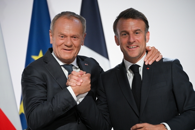 Macron: Em caso de ataque à Polónia, mobilizaremos o exército no prazo de 30 dias
