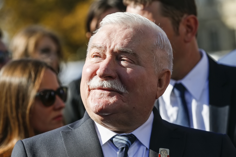 Wałęsa zal de beëdiging van Nawrocki niet bijwonen. "Ik weiger deel te nemen aan dit schandalige schouwspel."