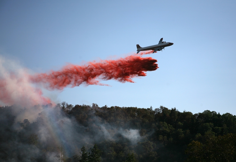 Dragon Bravo se torna o maior incêndio dos EUA neste ano