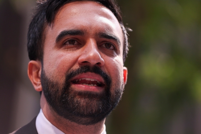 Hochul distantieert zich van een van Mamdani's beloften. "We geven veel geld uit."