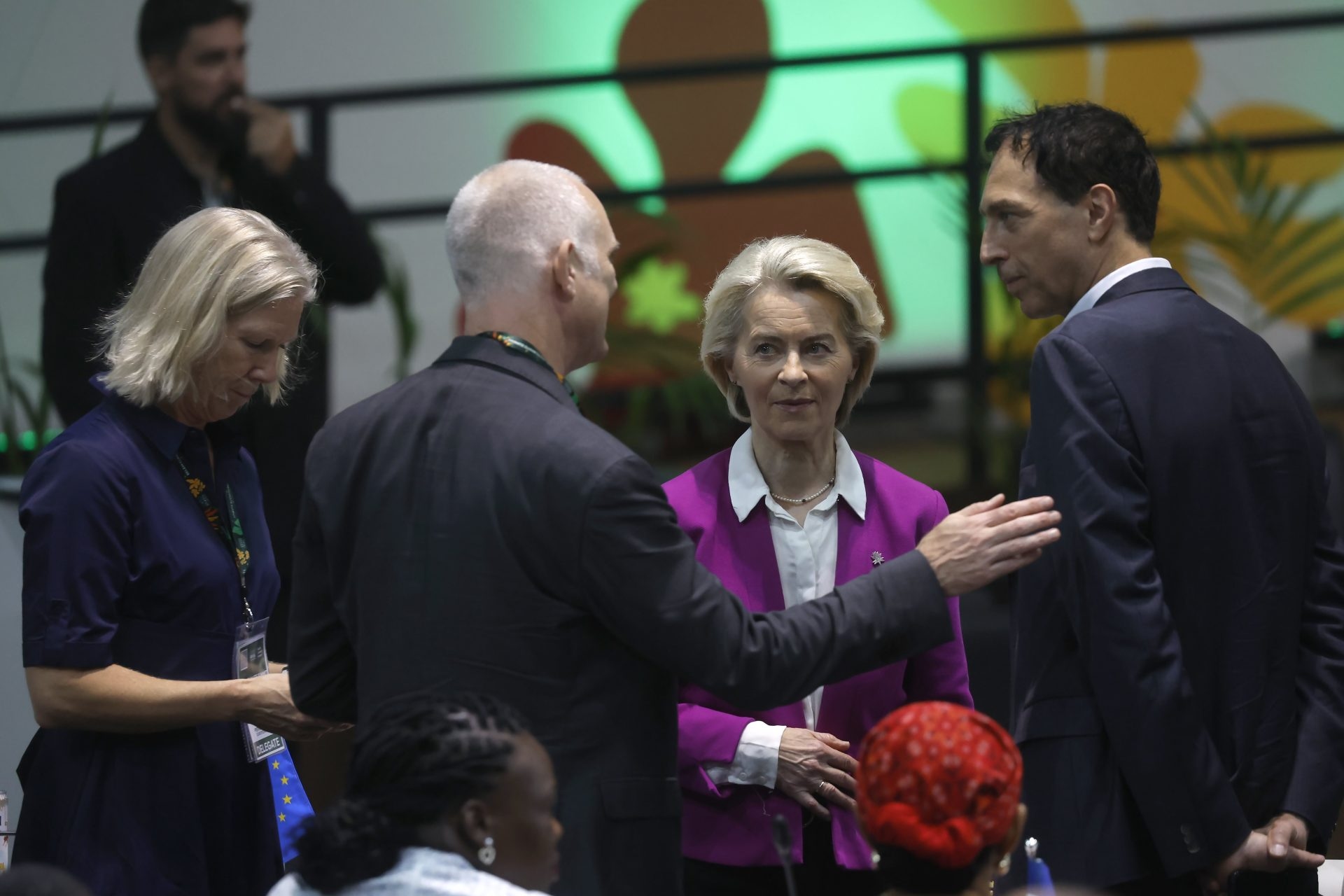 Фон дер Ляйен утверждает, что ЕС «придерживается курса», установленного Парижским соглашением.