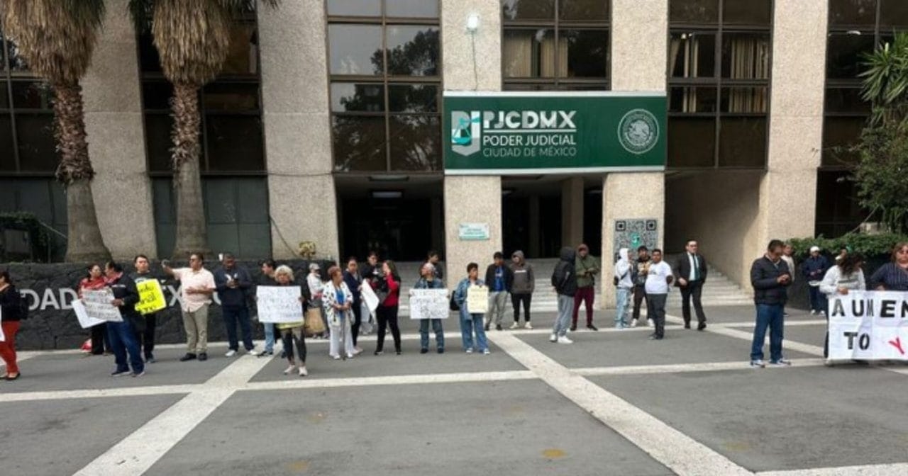 Justiz in Schach: Streik in der Justizbehörde von Mexiko-Stadt; Gewalt gemeldet