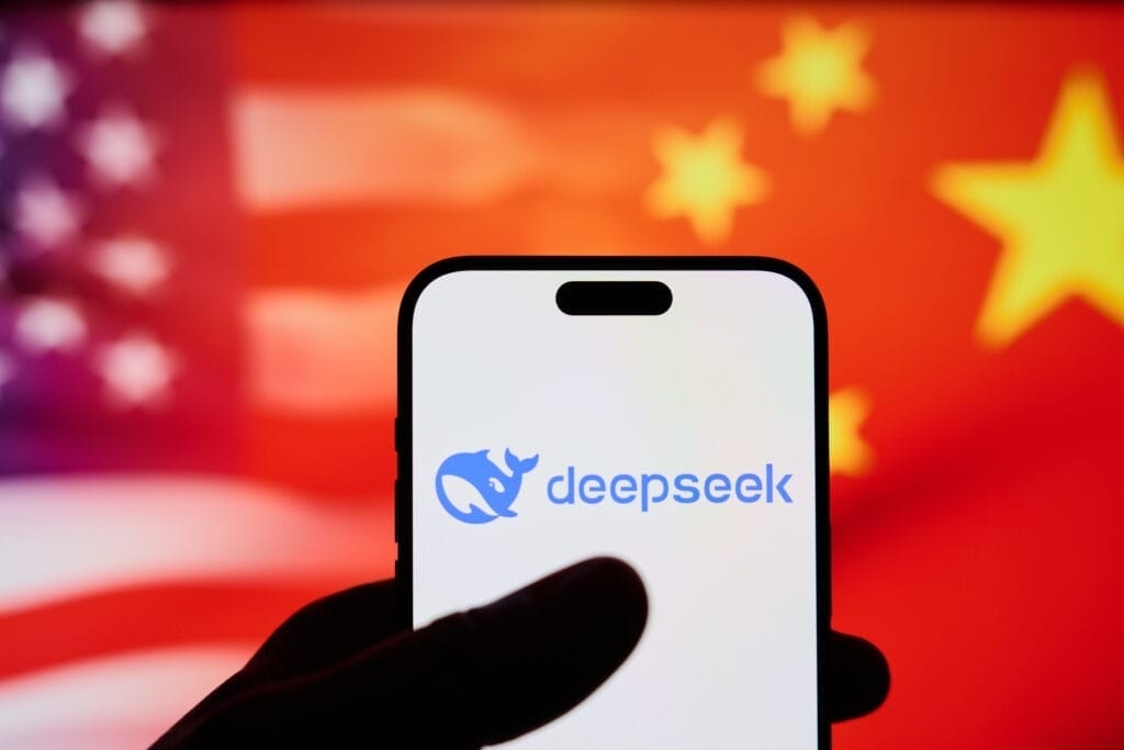 A IA chinesa desafia os EUA: é assim que eles alcançam o impossível sem seus chips