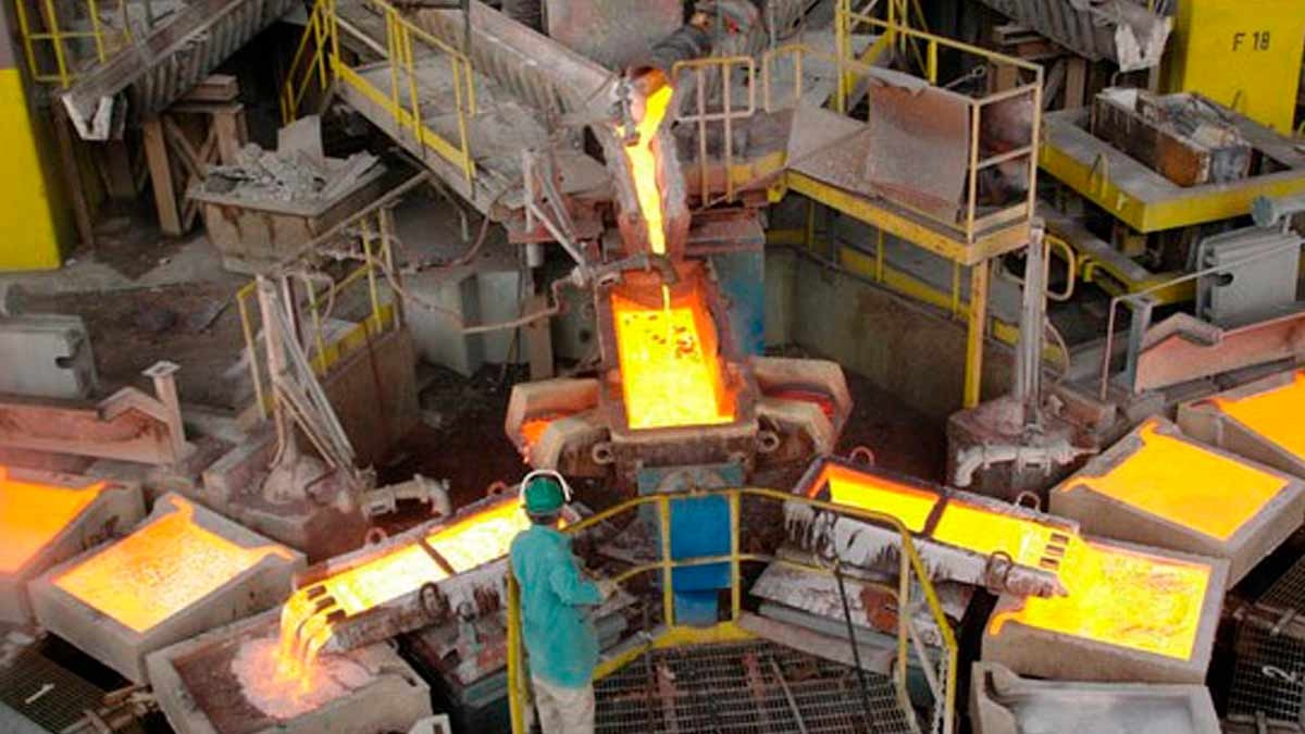 Gold refineries halt shipments to the U.S. due to a possible 39% tariff.