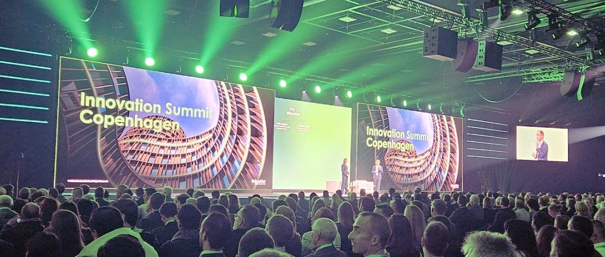 Schneider Electric и видение интеллектуальной энергетики на Саммите инноваций