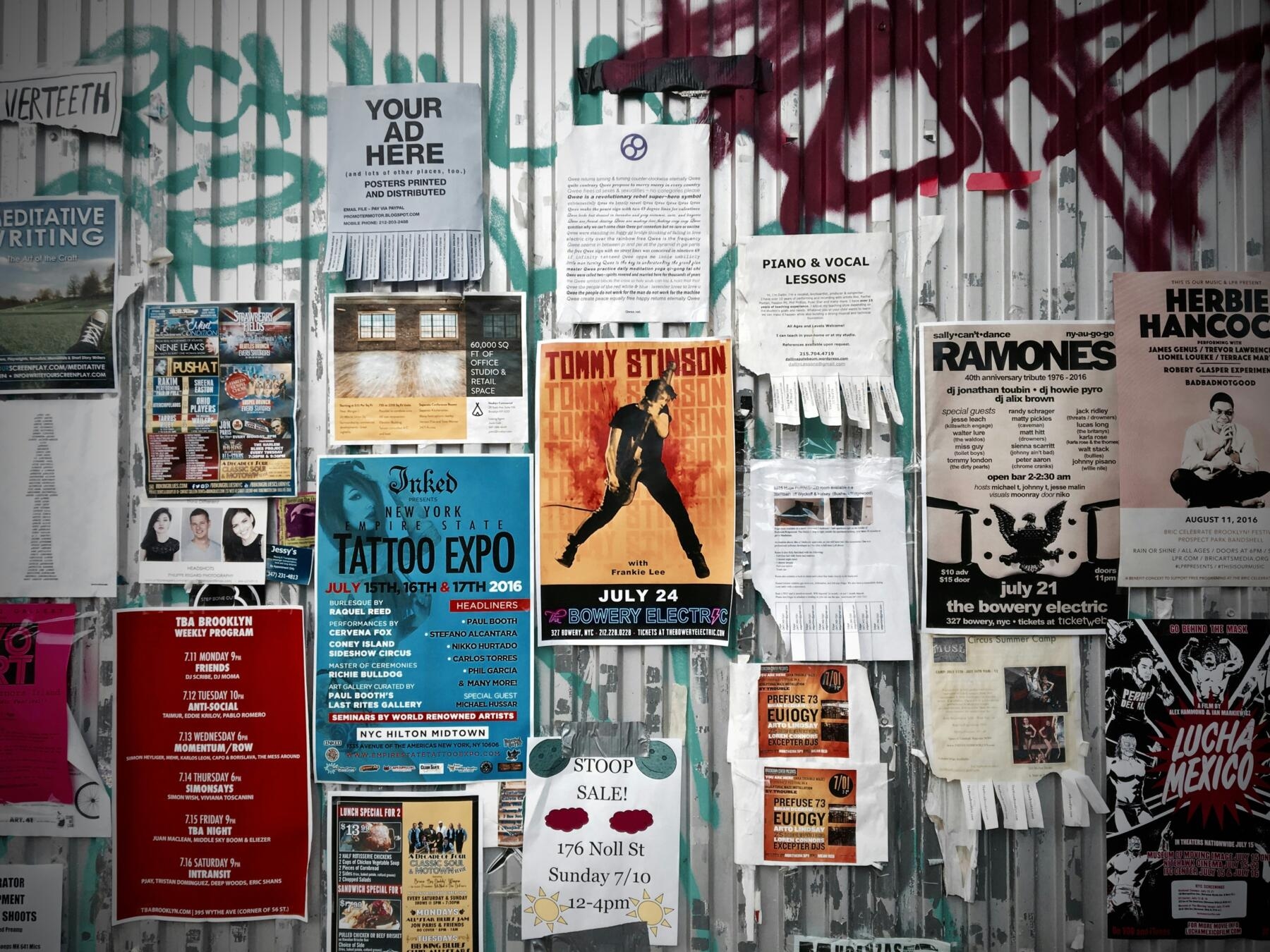 La nueva frontera de la publicidad exterior: materiales que combaten la contaminación