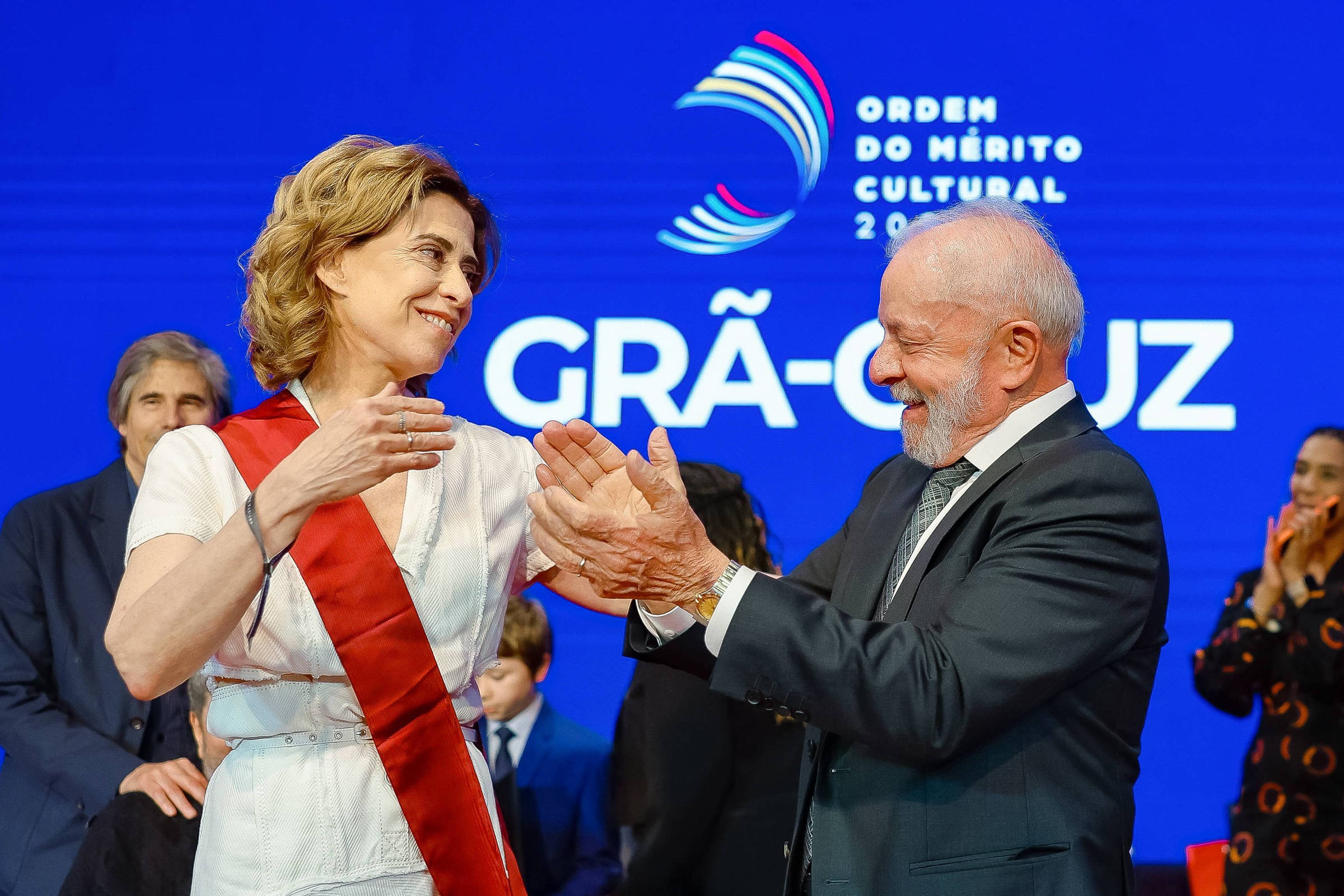 Fernanda Torres y Walter Salles reciben la máxima distinción de la cultura brasileña
