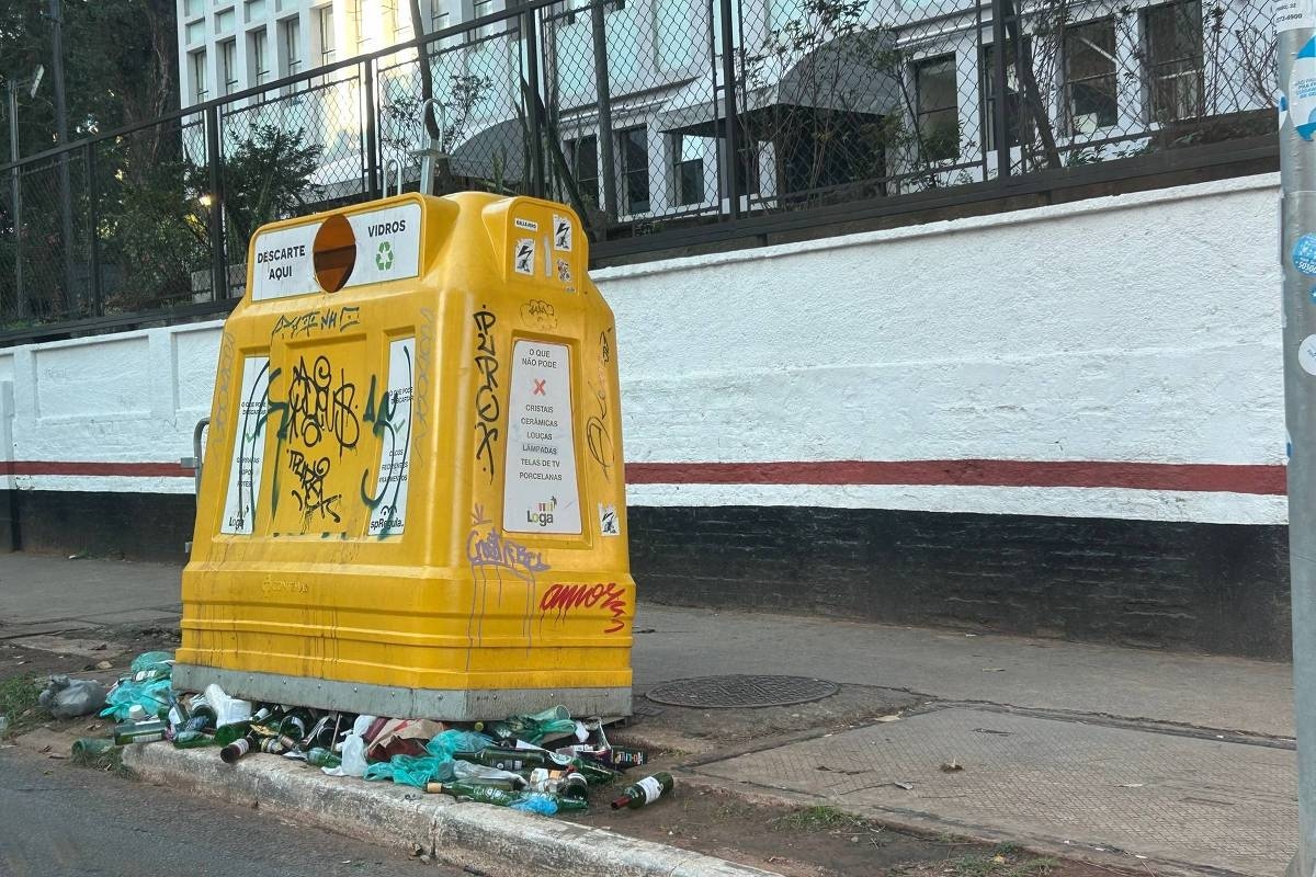 Los colectores de vidrio en SP sufren de baja adherencia y vandalismo