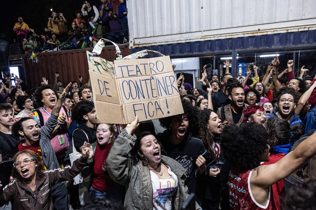 El Ministerio de Cultura y Funarte condenan la actuación del GCM en el Teatro Container y demandan a la administración de Nunes.