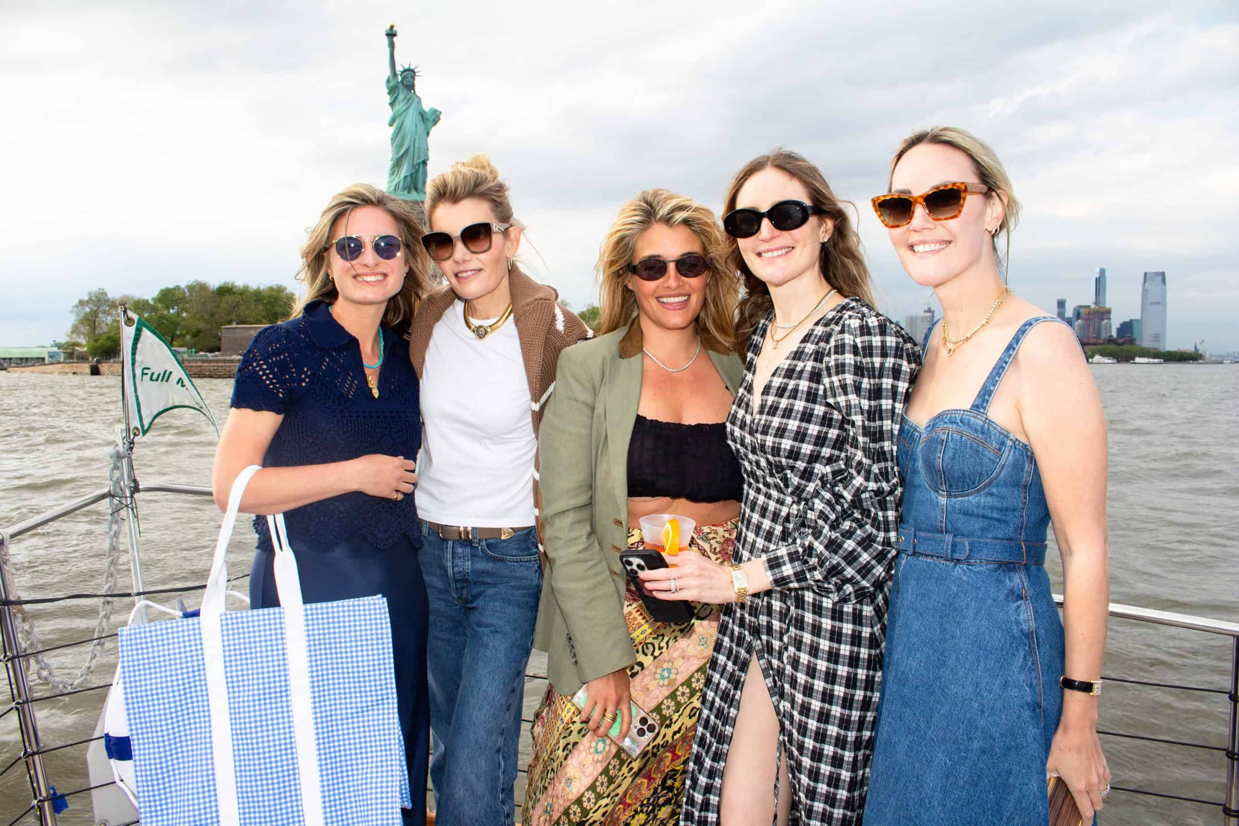 Lauren Bush Lauren feiert die neue FEED x Minnow-Zusammenarbeit!