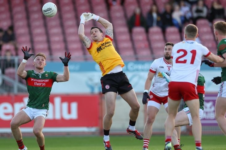 Mayo herstelt zich met overtuigende overwinning op Tyrone in Omagh