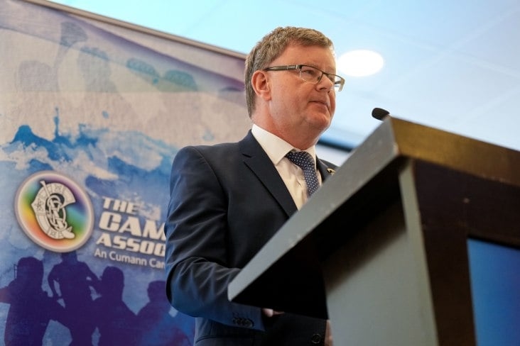 El presidente de Camogie llama a los manifestantes de las faldas pantalón a apoyar a las jugadoras en la final de Irlanda.