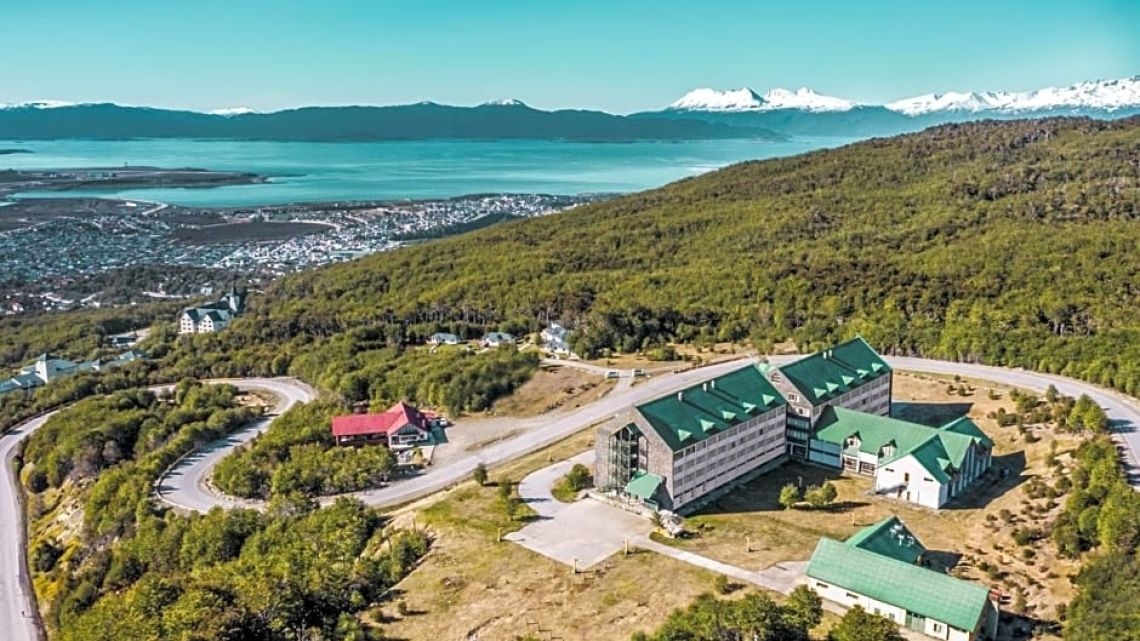 Carnival in Ushuaia 2025: where to stay and what activities to do with the family